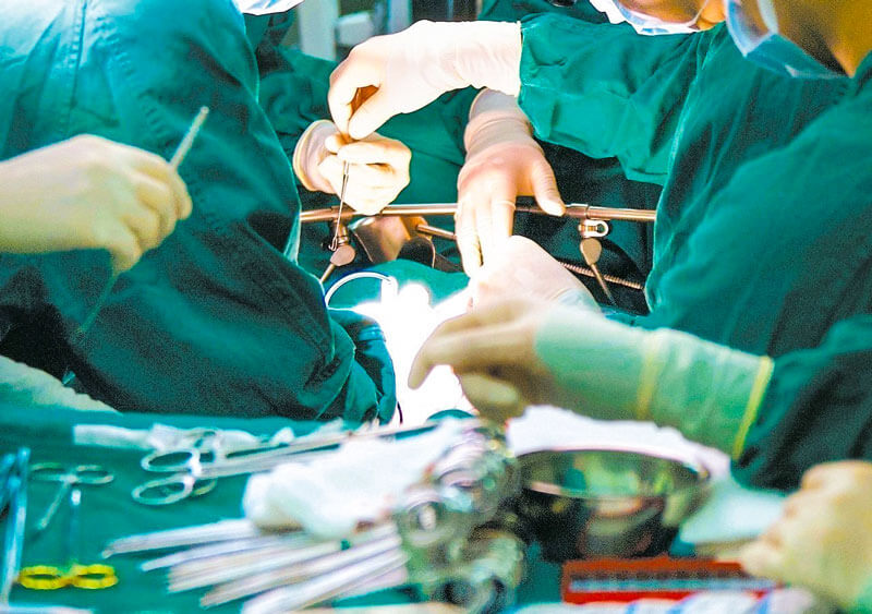 手術器材若消毒不完全，可能引發病人交叉感染血液疾病。